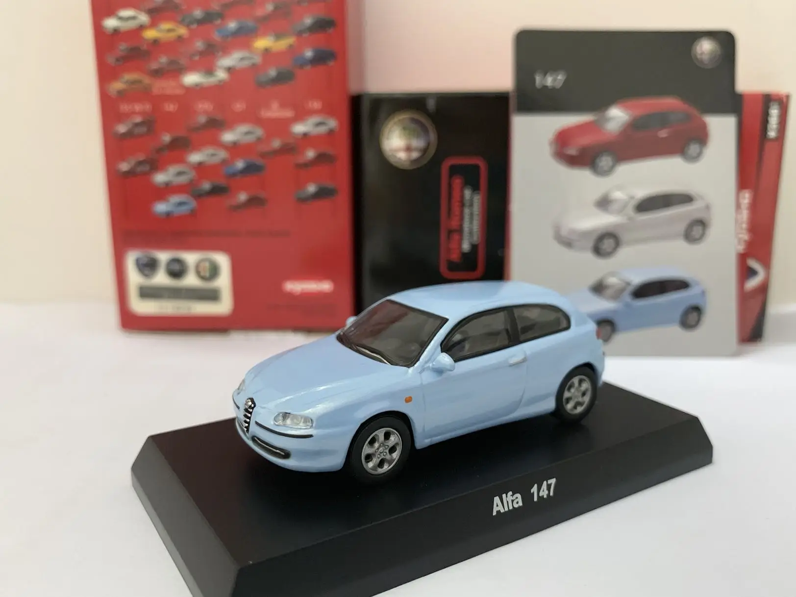 

1/64 KYOSHO Alfa Romeo 147 Collection of die-cast alloy car decoration model toys