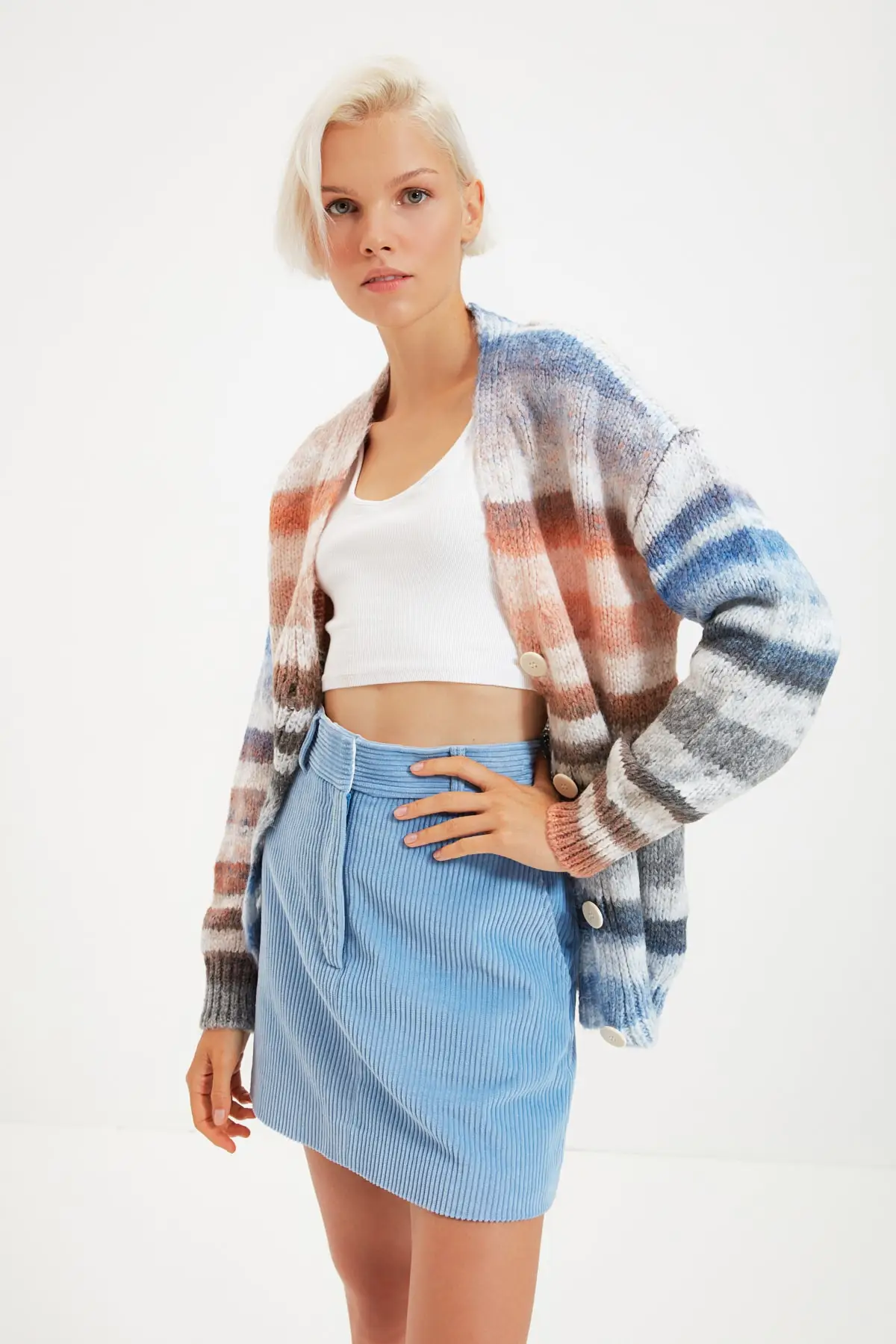 

Trendyol With Color Block Knitwear Cardigan TWOAW22HI0087