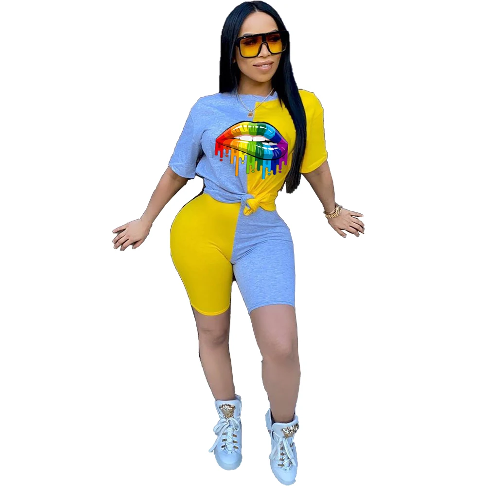 Женский летний спортивный костюм CM.YAYA футболка с коротким рукавом и принтом рта