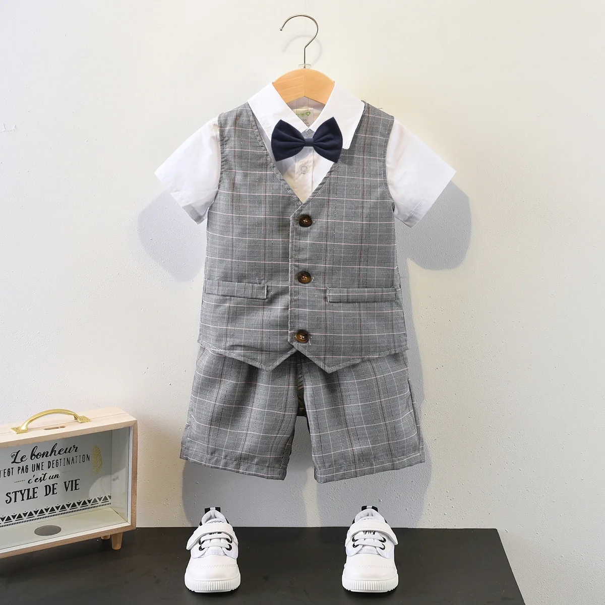 

Baby Boy Clothes Toddler Party Dress Infant Plaid Vest + Solid Bowtie Shirt + Shorts 3pcs Set Kid Outfits Children Clothing Sets