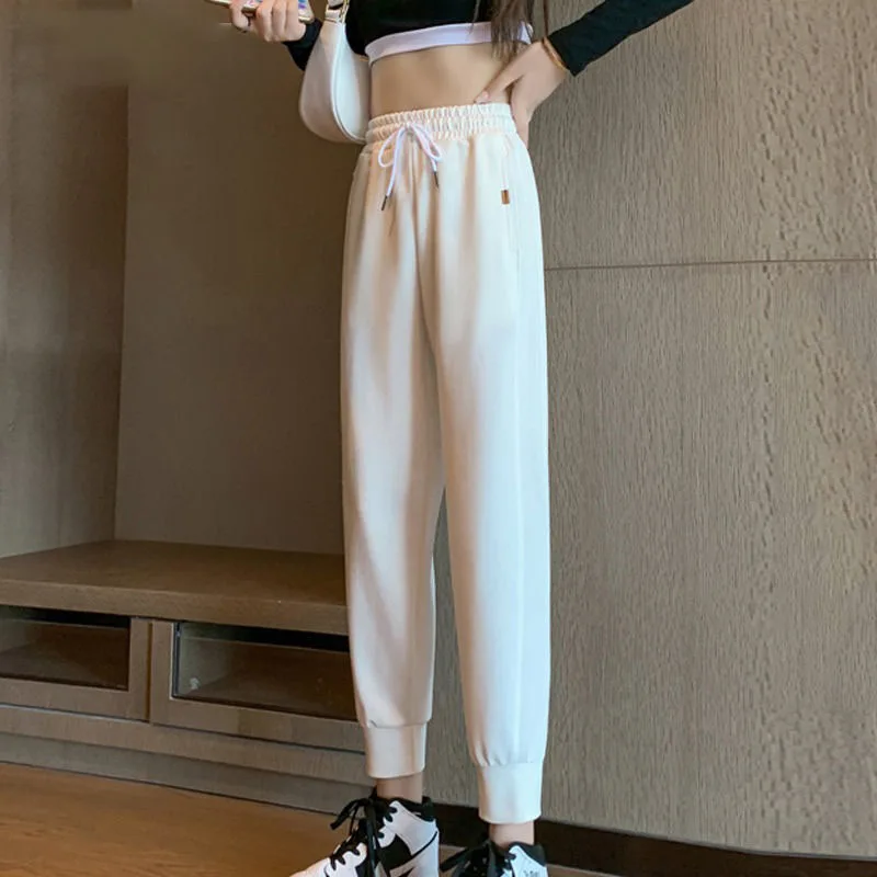 Рисунок 2 - Женские спортивные брюки с эластичным поясом