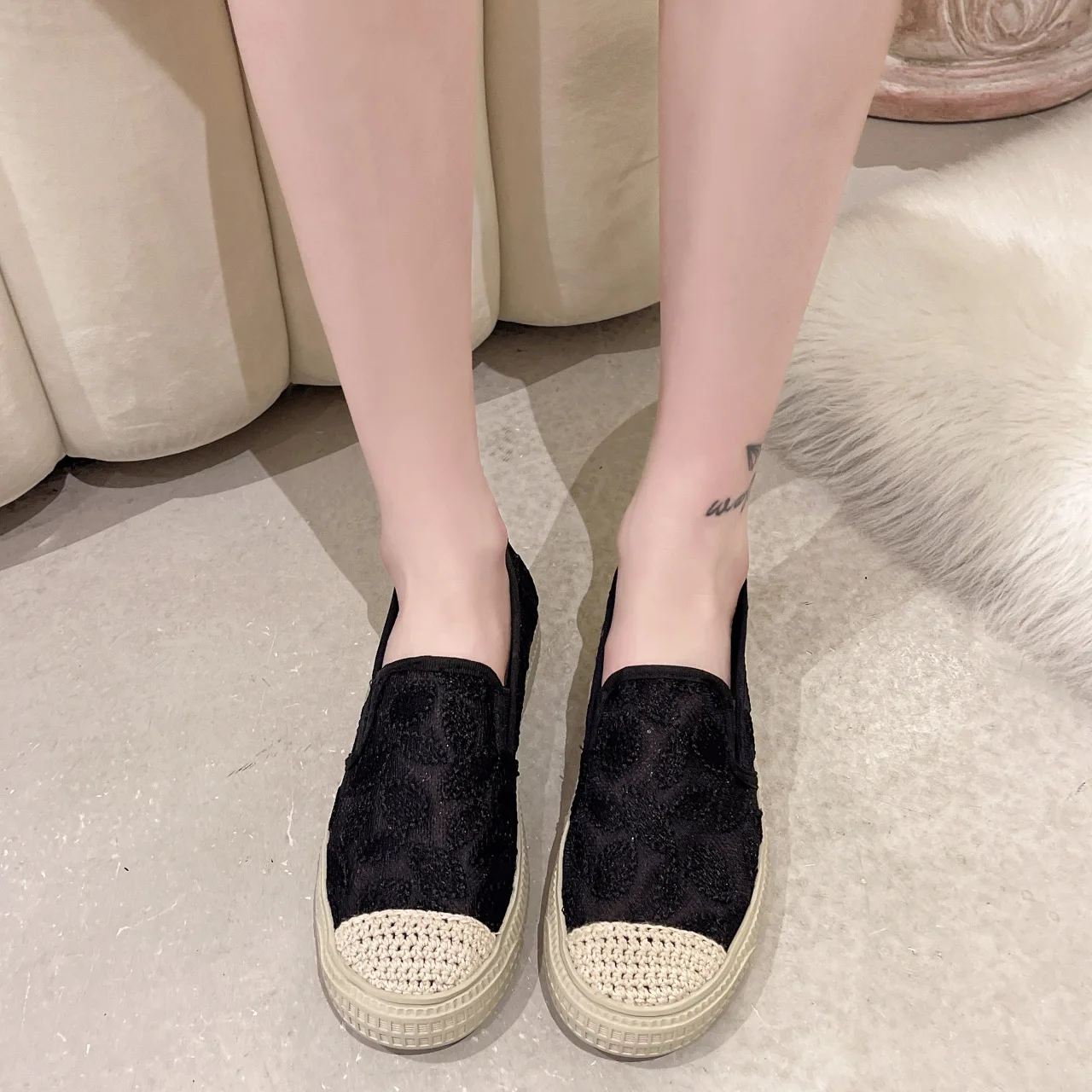 2023 Summer Flat Shoes for Women Casual Fisherman's Shoes Outdoor Beach Sandals Mesh Breathable Low-top Black Shoes for Women