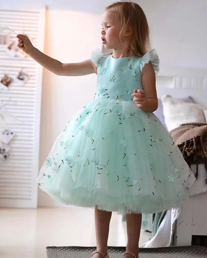 

New Puffy Flower Girl Dresses Princess Wedding Tiered Ball Gown Toddler Pageant Gowns Tulle Knee Length Birthday Dress for Girls