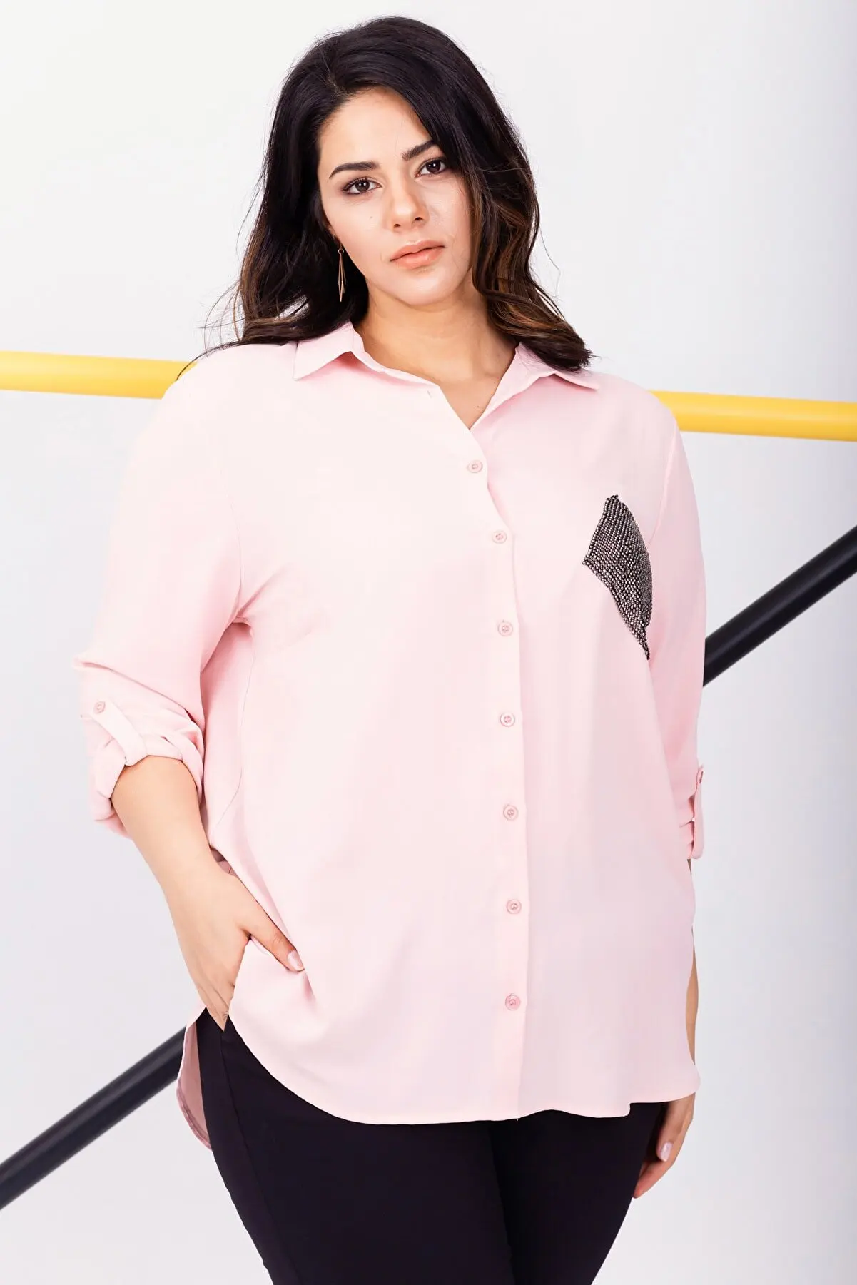 

Женская рубашка с вышивкой пудры, красивые и дешевые женские блузки 66305420