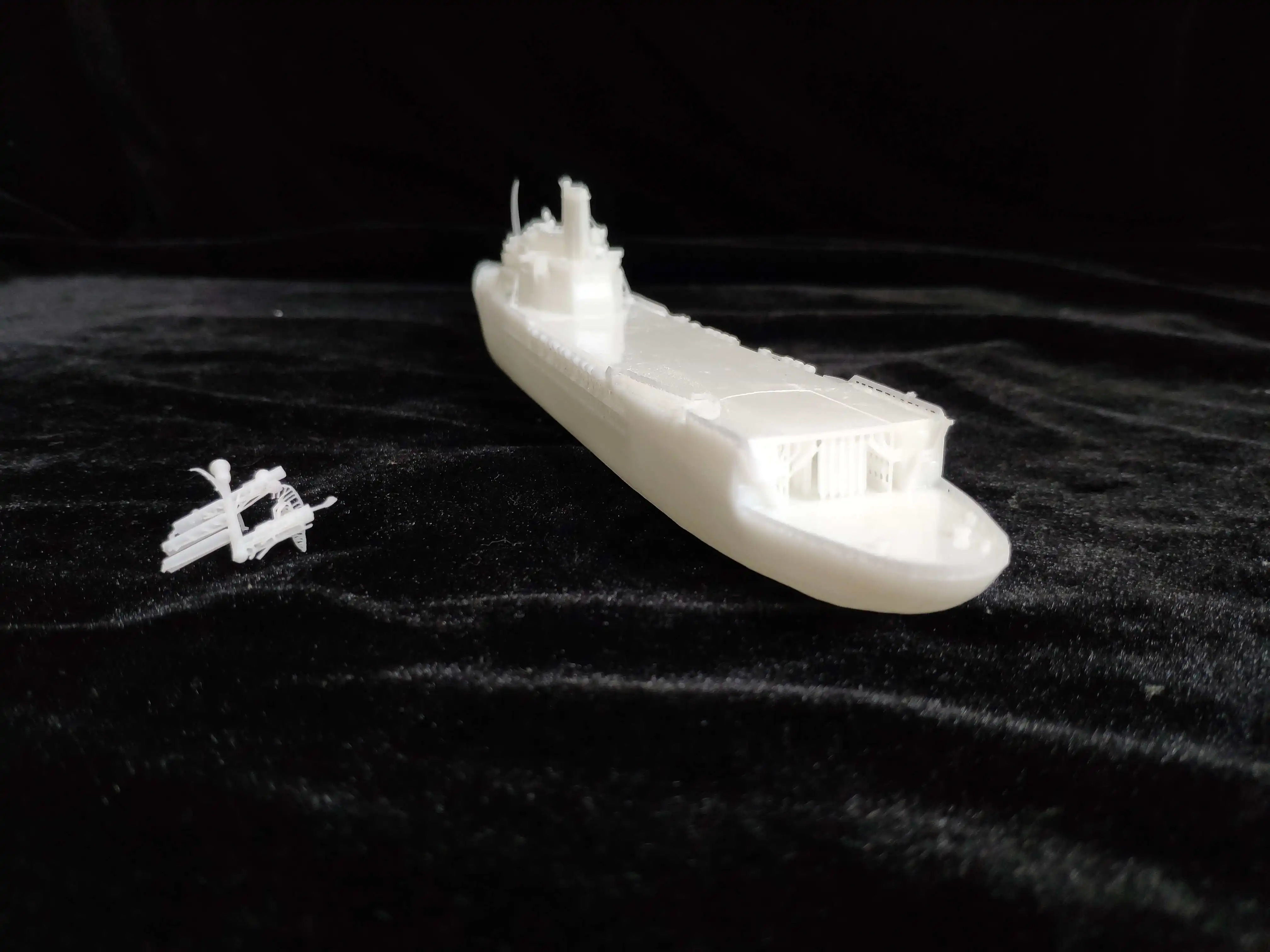 Модель вертолета французский стиль 1/700 года с изогнутой дугой белая модель