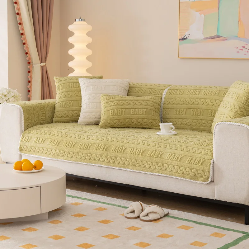 Рисунок 4 - Зимний теплый чехол для дивана