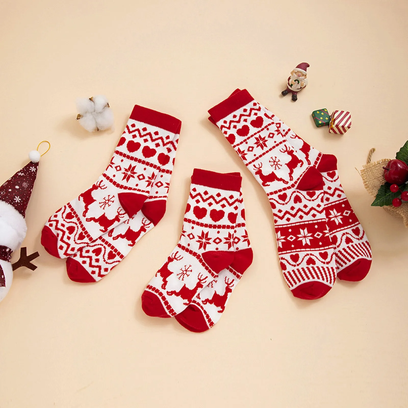 

Cute Christmas Socks Women Men Couple Funny Creative Cartoon Mid Tube Elk Stripes Print Cotton Sockings New Year Gift Xmas Sock