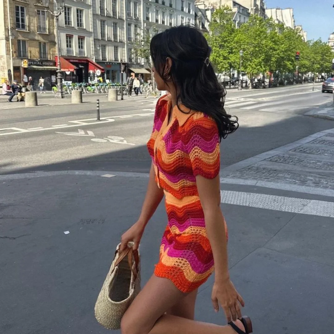 

Women Stripes Kintted Mini Skirts Sets Sexy Laple Short Sleeve Shirt Slim Skirt Outfits Summer Fashion High Street 2 Pieces Set