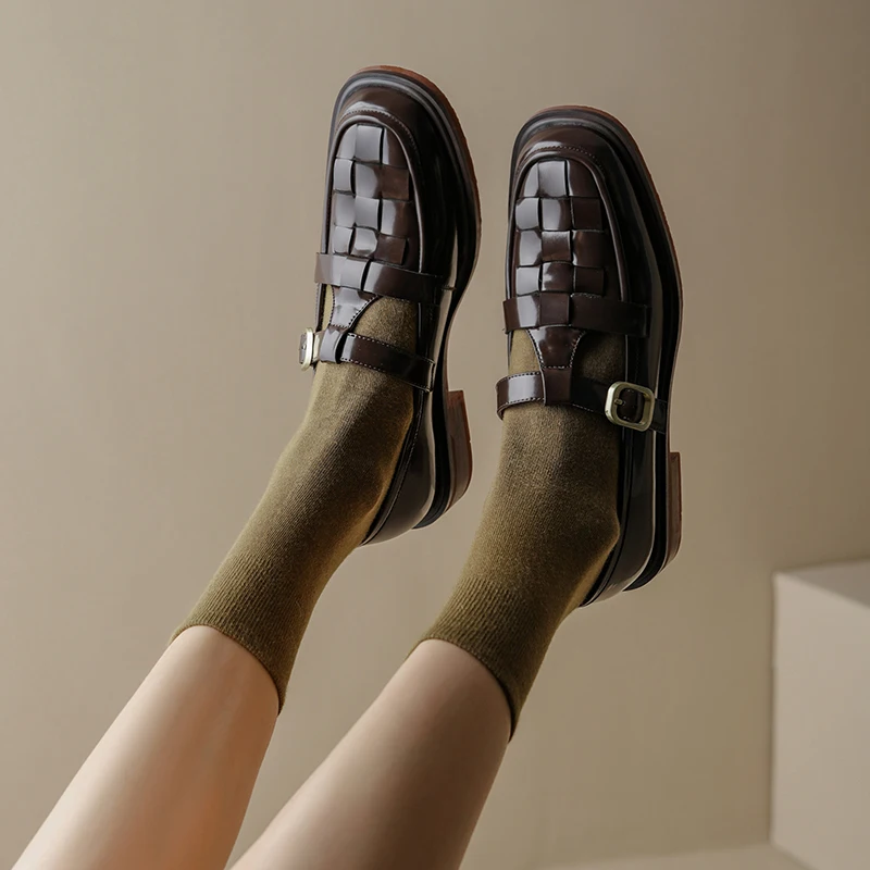 

2022 New Spring Woman Shoes Split Leather Shoes Women Fashion Retro Square Toe Low Heel Women Pumps Brown Shoes Mary Jane Shoes