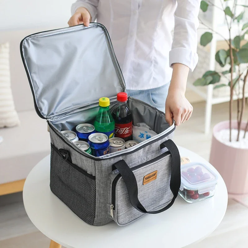 

2023 New Large-capacity Outdoor Picnic Bag Waterproof Thickened Insulation and Cold Food Display Temperature Insulation Box