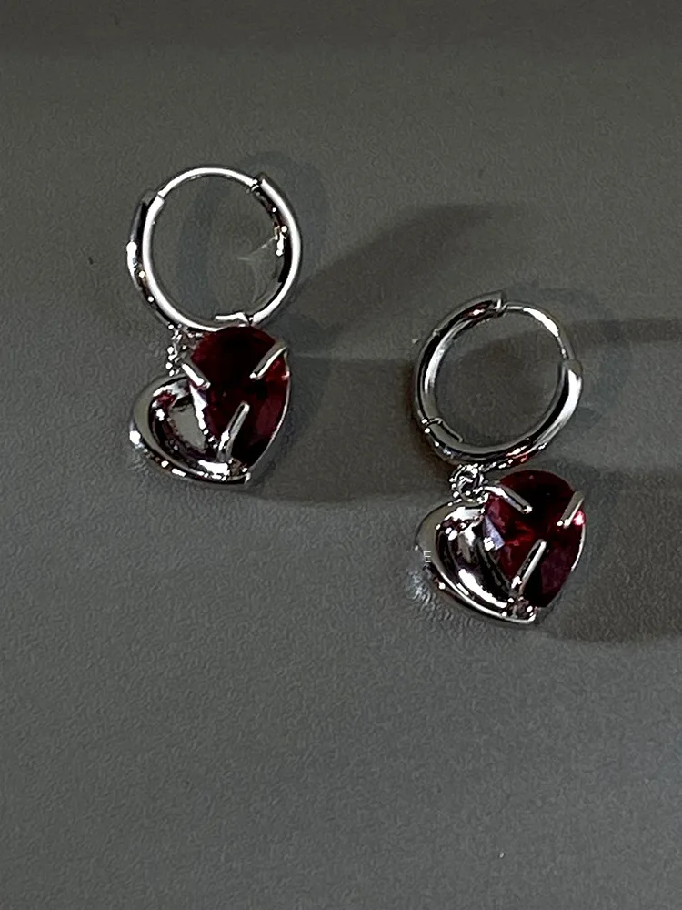 

New 2023 Fashion Personality Irregular Love Earrings Earrings Unisex Short Earrings Banquet Jewelry Accessories Gift
