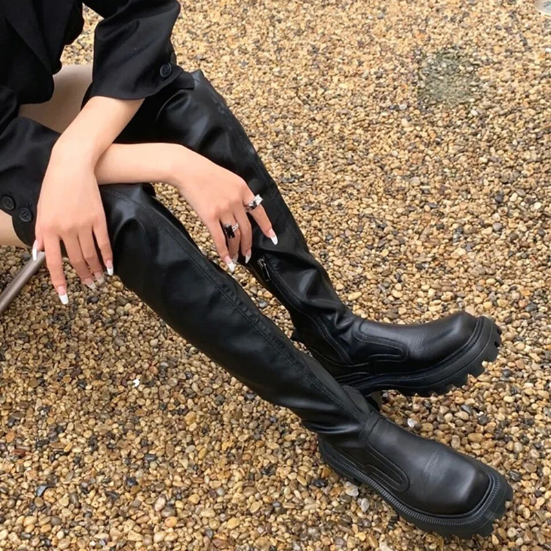 

Женские зимние сапоги-челси выше колена, обувь на платформе, новинка 2022, модные мотоциклетные сапоги, обувь на плоской подошве, гладиаторы, з...