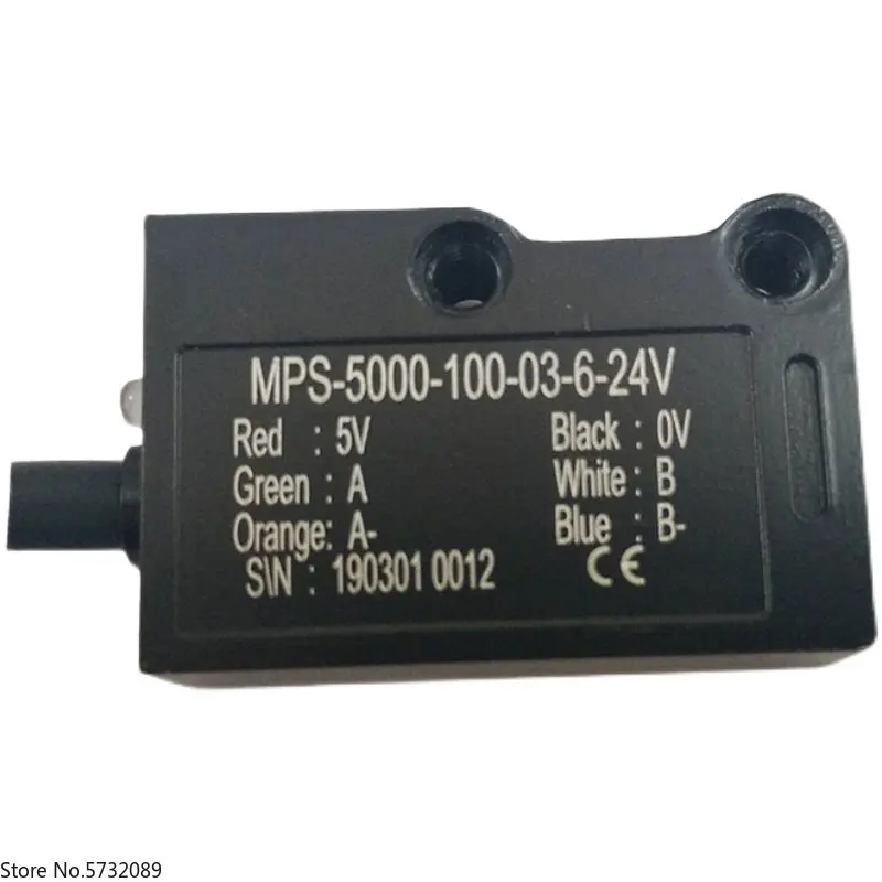 Решетчатая линейка, головка для чтения, устройство для литья под давлением, головка для чтения