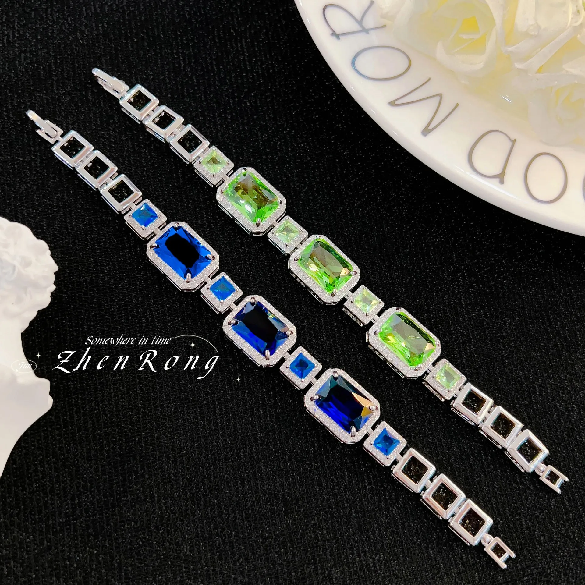 

Elegant Design Silver Color Bracelets Green/Blue Square Cubic Zirconia Engagement Party Charm Bracelet 17cm Chain For Women