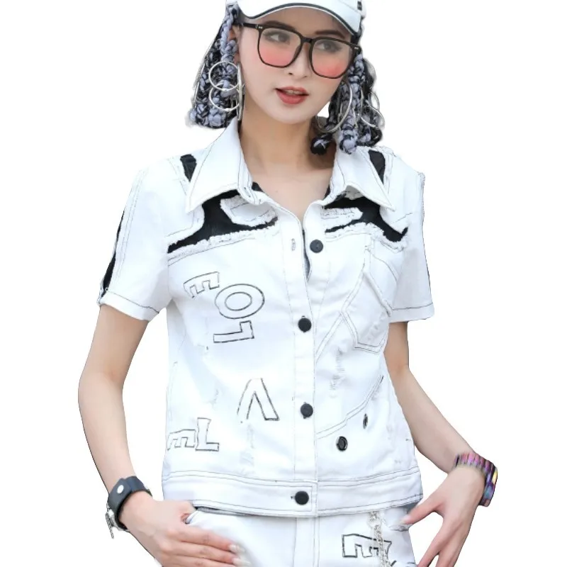 Женское джинсовое пальто в стиле панк тонкое белое с индивидуальной вставкой