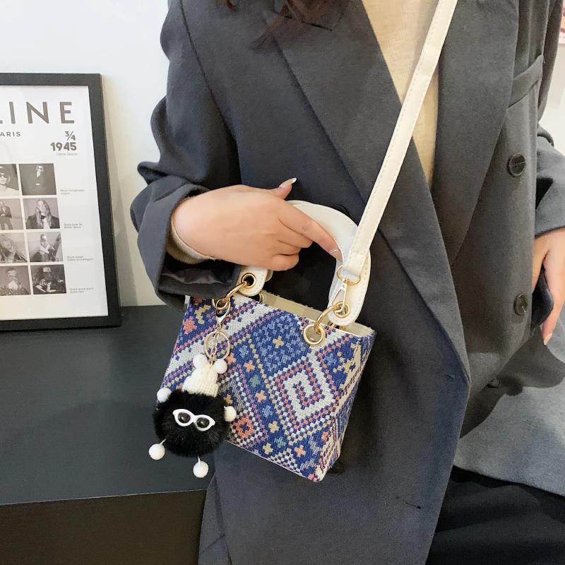 VeryMe Wide Strap Shoulder Bags For Women 2023 Fashion Designer Lady Handbags And Purses Fashion Chain Messenger Crossbody Bags