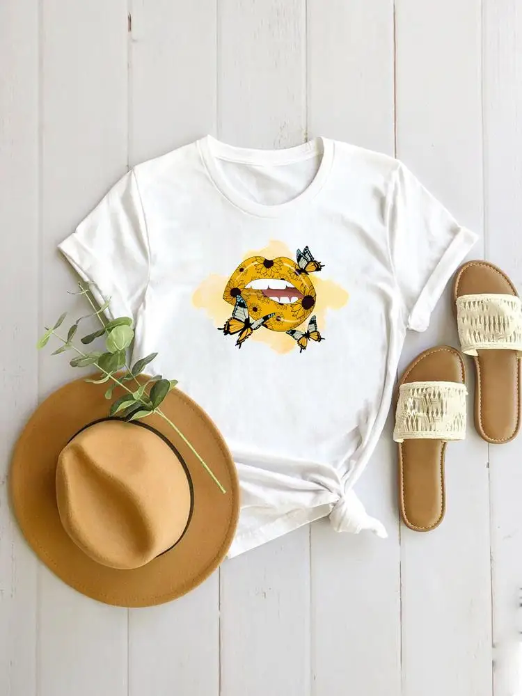 

Lip Watercolor Make Up Clothing T-shirts Women Short Sleeve Fashion Summer Graphic Tee Print Cartoon Shirt Female T Top