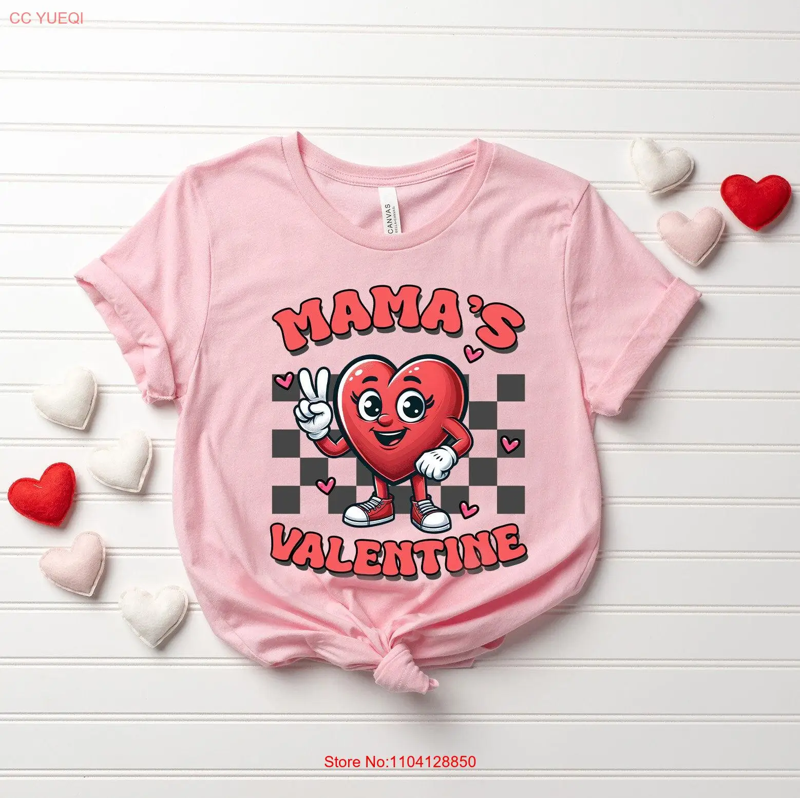 Женская футболка на День Святого Валентина Mama s Valentine's Groovy Heart с длинными или