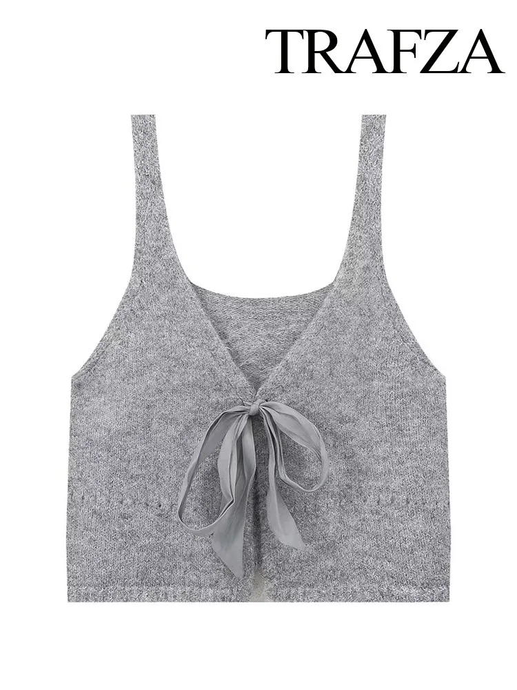 Женский трикотажный жилет с бантом и лентами без рукавов