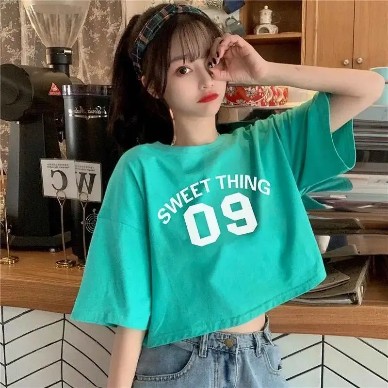 

Женская футболка размера плюс 2022 с надписью, Свободные повседневные кроп-топы для девушек, Модный летний укороченный топ макси с коротким р...