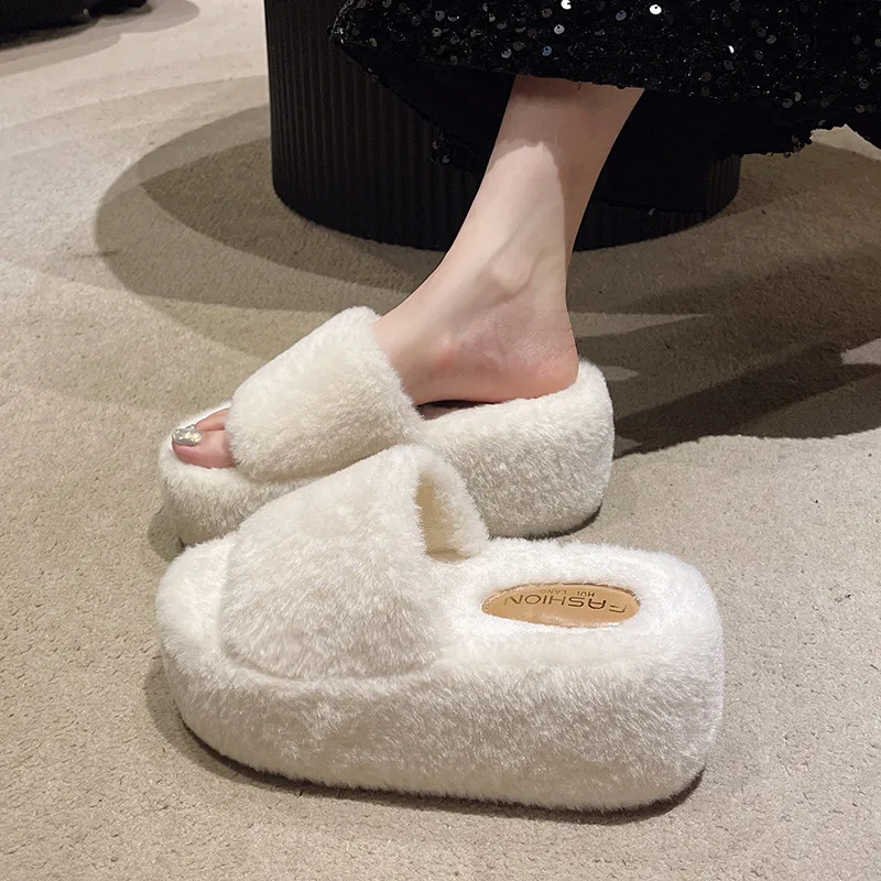 Шлепанцы женские домашние на платформе роскошная обувь меховые сланцы