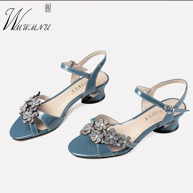 

Patent Leather Hoof Heels Office Shoes Elegant Hollow Buckle Non-Slip Sandals Women Fashion Red Rhinestone Flowers Wedding Shoes