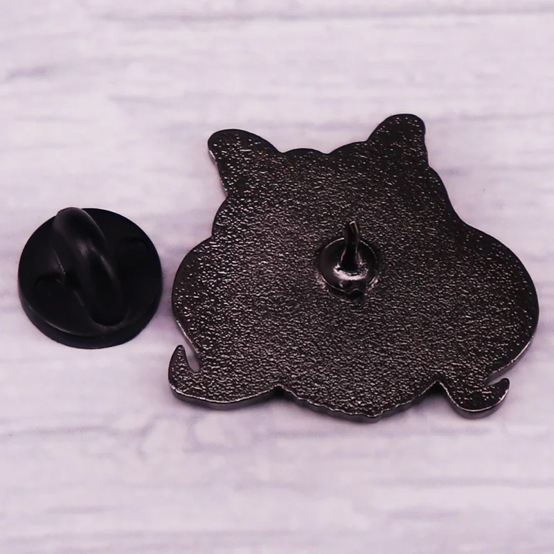 Эмалированная брошь с изображением героев шоу мисс свиньи Классическая