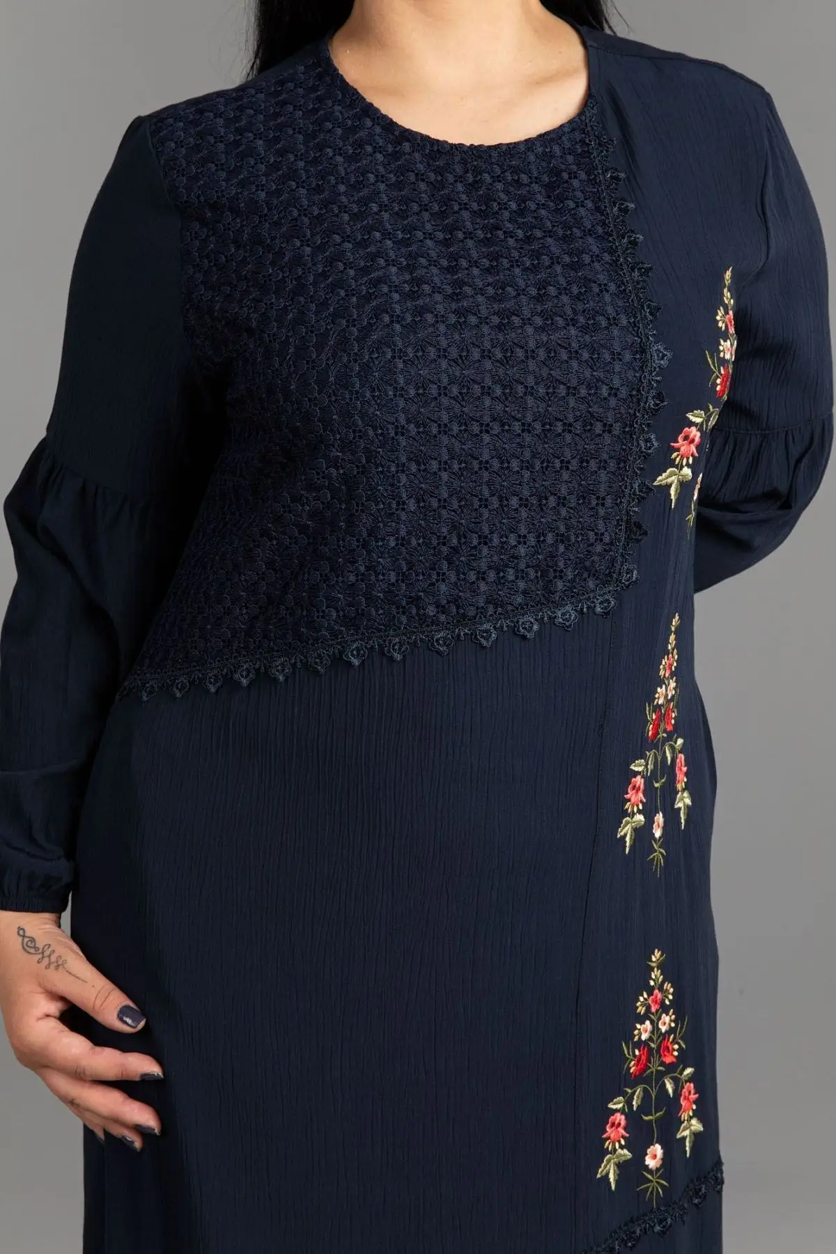 

Hijab Long Crinkle Dress Fashion Muslim Women Hijab Dress