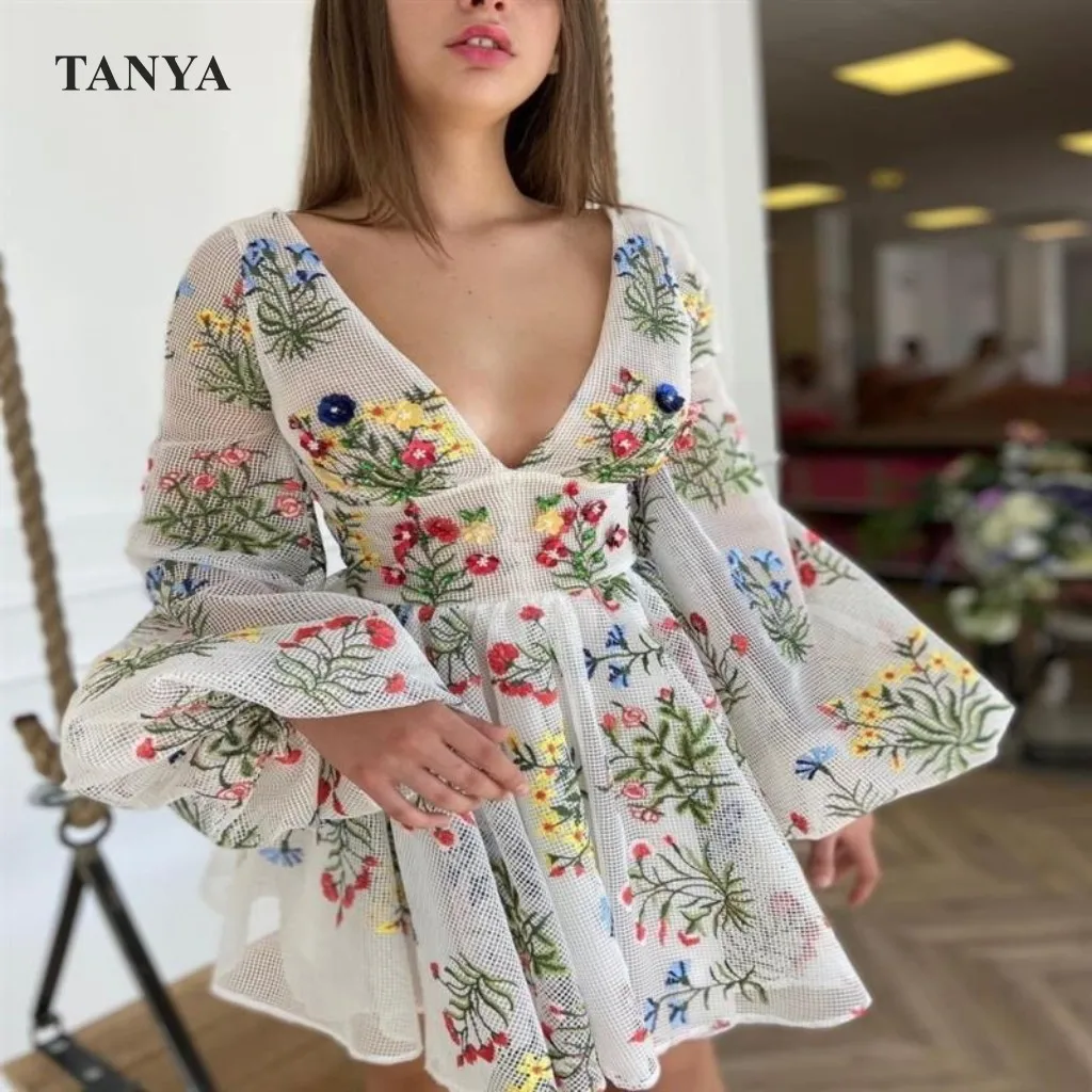 

Floral Embroidery Lace Homecoming Dress 2022 Bohemian V Neck Flare Sleeves Party Gown For Junior YSAN1562