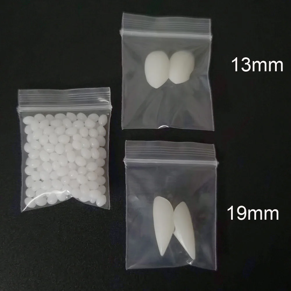 Искусственные клыки для Хэллоуина 4 пары