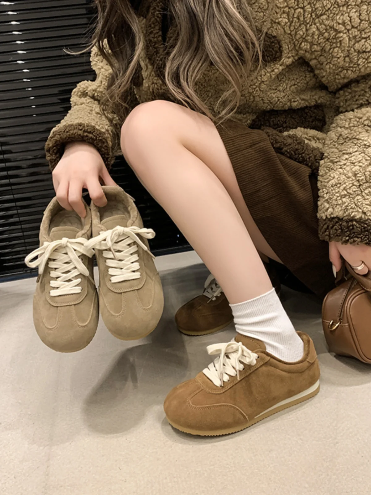 Женские туфли на плоской подошве с неглубоким ртом универсальные повседневные