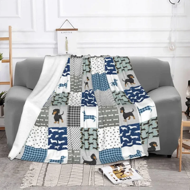 

Милое фланелевое одеяло с рисунком таксы, переносные Ультра-мягкие Пледы для домашних животных, одеяло для дивана, уличное плюшевое тонкое одеяло, королева