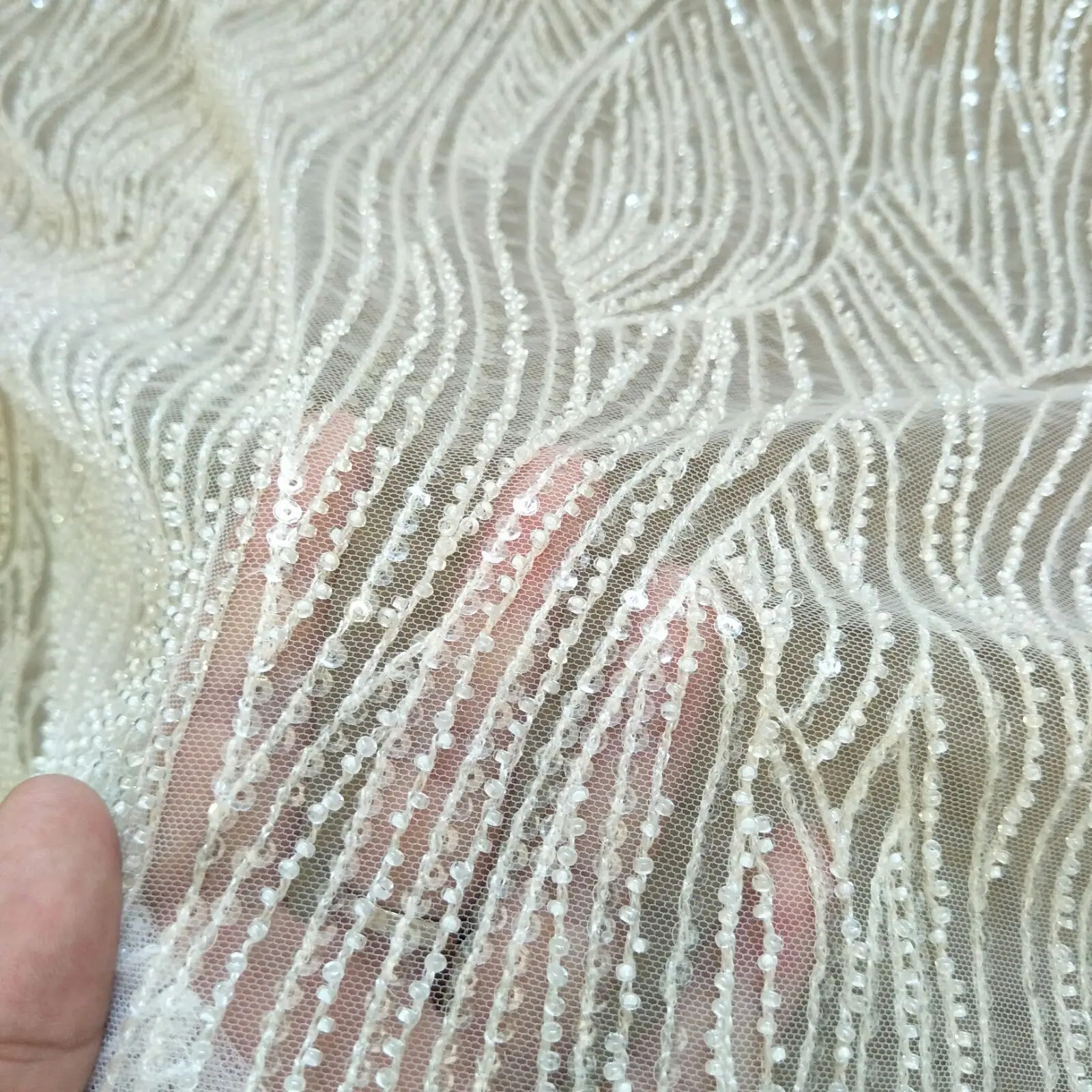 Модное кружевное платье цвета слоновой кости свадебное с бисером кружевная