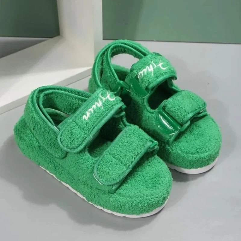 Women Letter Embroidered Hook loop Fastener Sandals Fuzzy Fur Platfrom Flats Leisure Fashion Fabric Slingback Cute Beach Shoes
