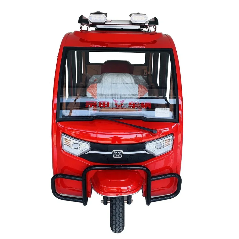 Электрический трехколесный мотоцикл Bajaj Taxi