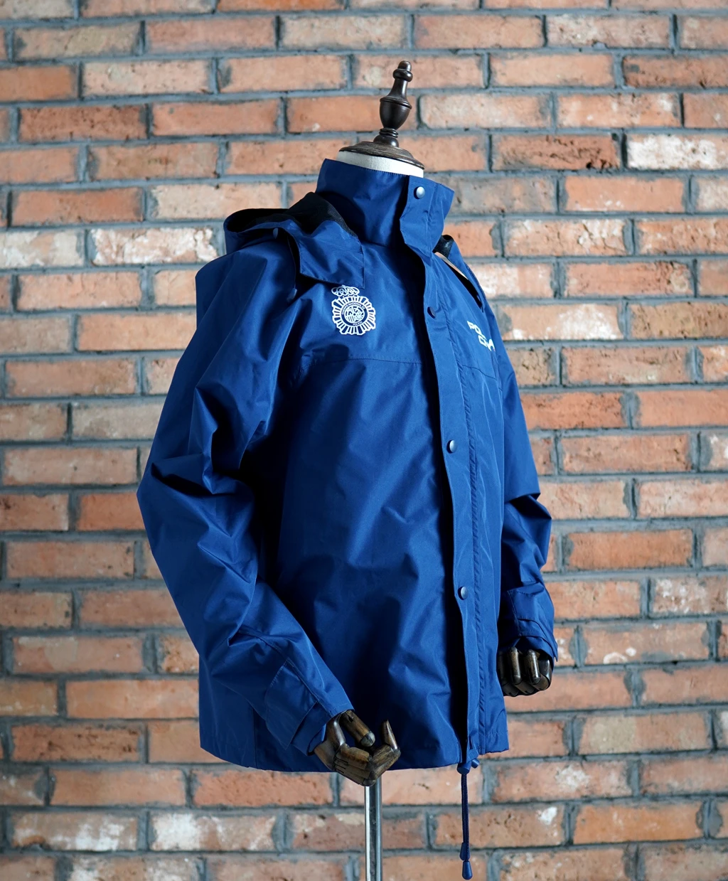 

Spanish Tactical Army Version Windproof Rainproof Soft Shell German Lightweight Hooded NYPD Spring And Autumn Jacket