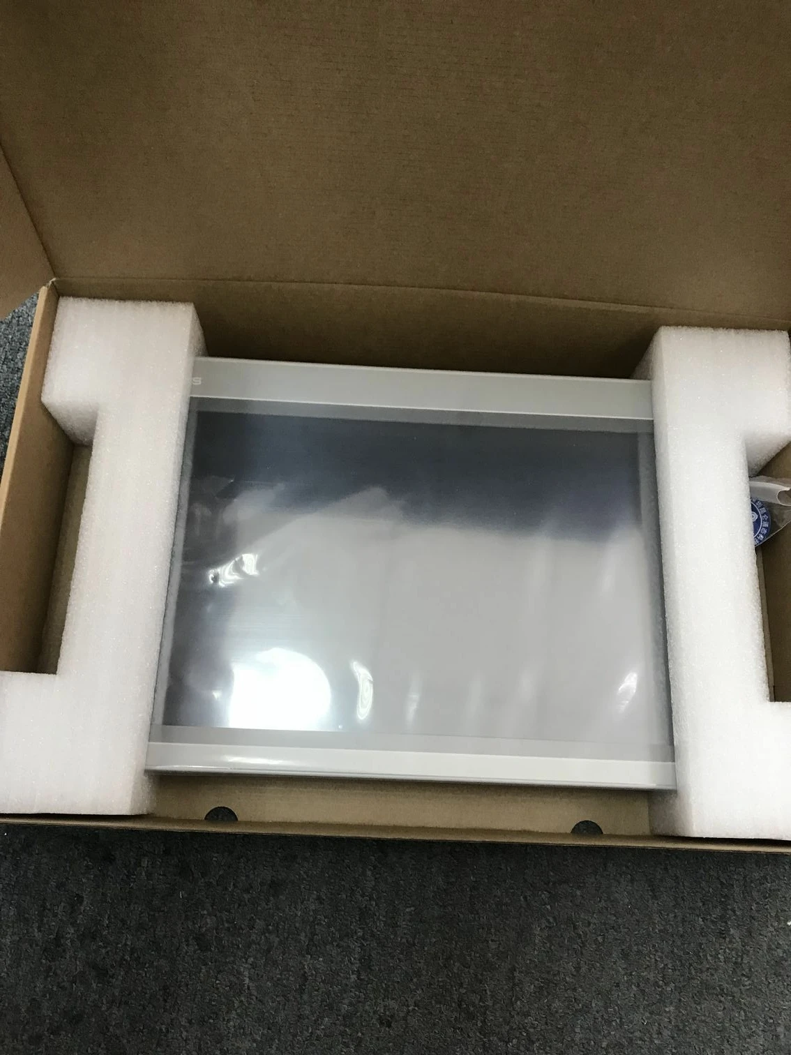 

Сенсорный экран Kunlun Mcgs15 6-дюймовый Tpc1570gi Kunlun Tongtai Tpc1570gntpc1571gn