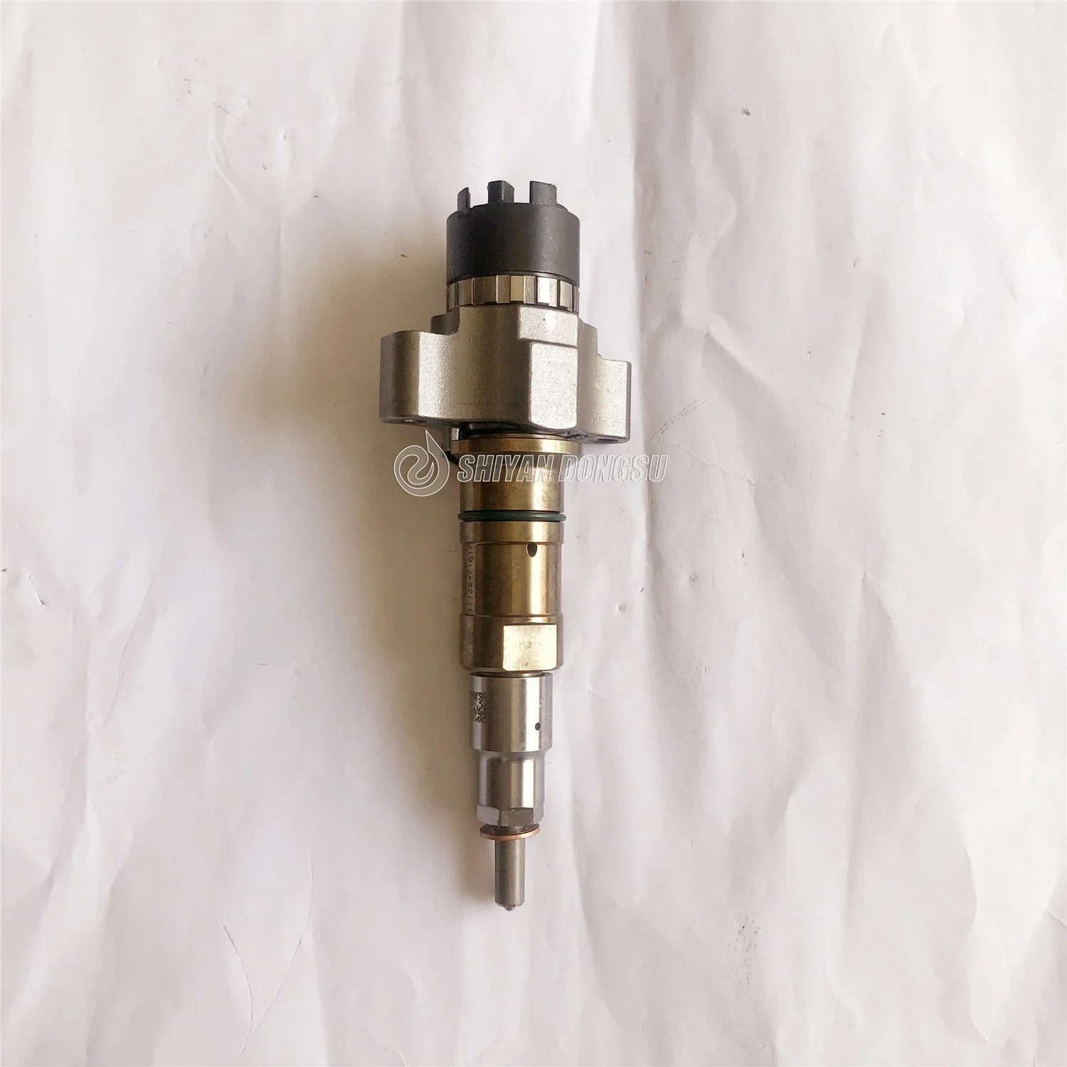 

High quality DCEC ISL Engine Fuel Injector 2897414 5579405 2872765