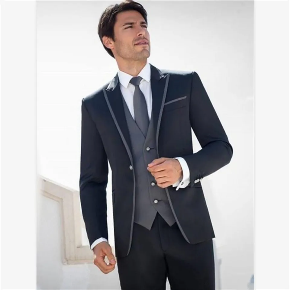 

New Classic Men Suit Smolking Noivo Terno Slim Fit Easculino Evening Suits For Men Formal Business Dress Groom Tuxedos