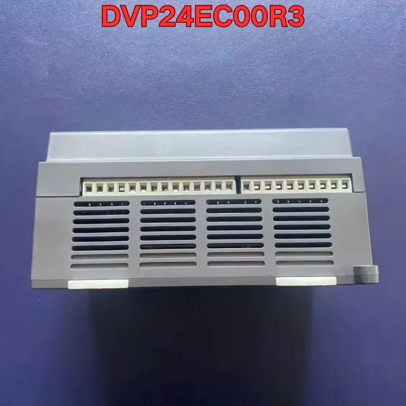 Фото Функциональный тест б/у модуля ПЛК DVP24EC00R3 показывает нормальную работу. №2