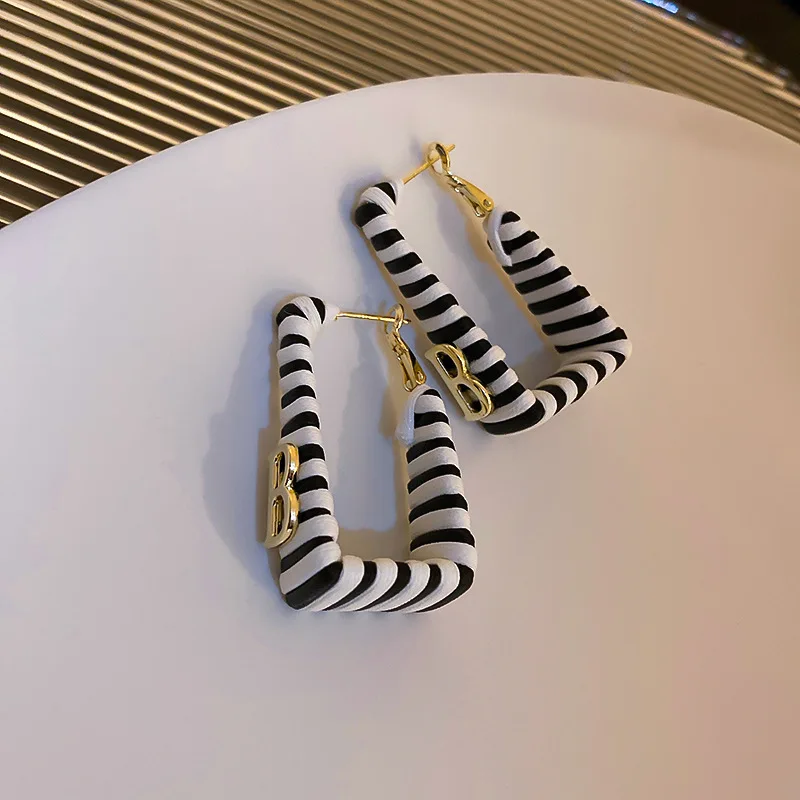 Серебряные серьги Douyin Boom 925 простая Милая Красивая черно-белая полосатая кожаная
