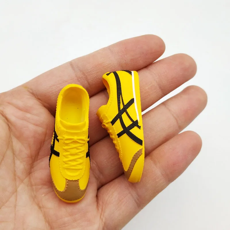 

1/6 Scale Male Soldier Hollow Yellow Sneakers Plastic Exercise Shoes Model for 12in Action Figure Toy Accessory