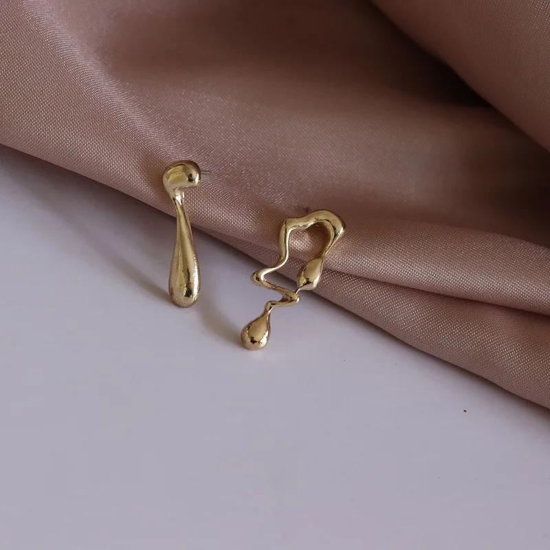 

Модные серьги-гвоздики серебряного цвета с музыкальным символом, асимметричные серьги неправильной геометрической формы в форме капли вод...