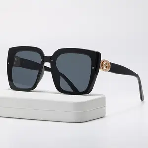 Lunettes de soleil homme Louis Vuitton LV Waimea logo monogramme noir  Z1082E nuances lunettes