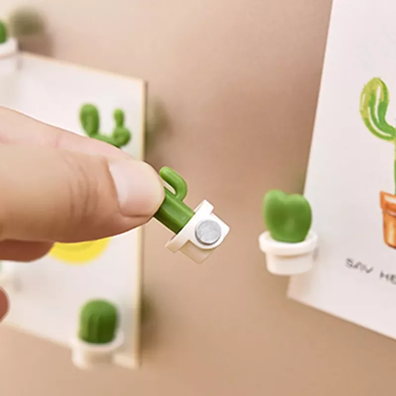 

6pcs/Set 3D Cute Succulent Plant Message Board and Reminder for Kitchen Refrigerator Magnet Button Cactus Decoration Gadget Tool