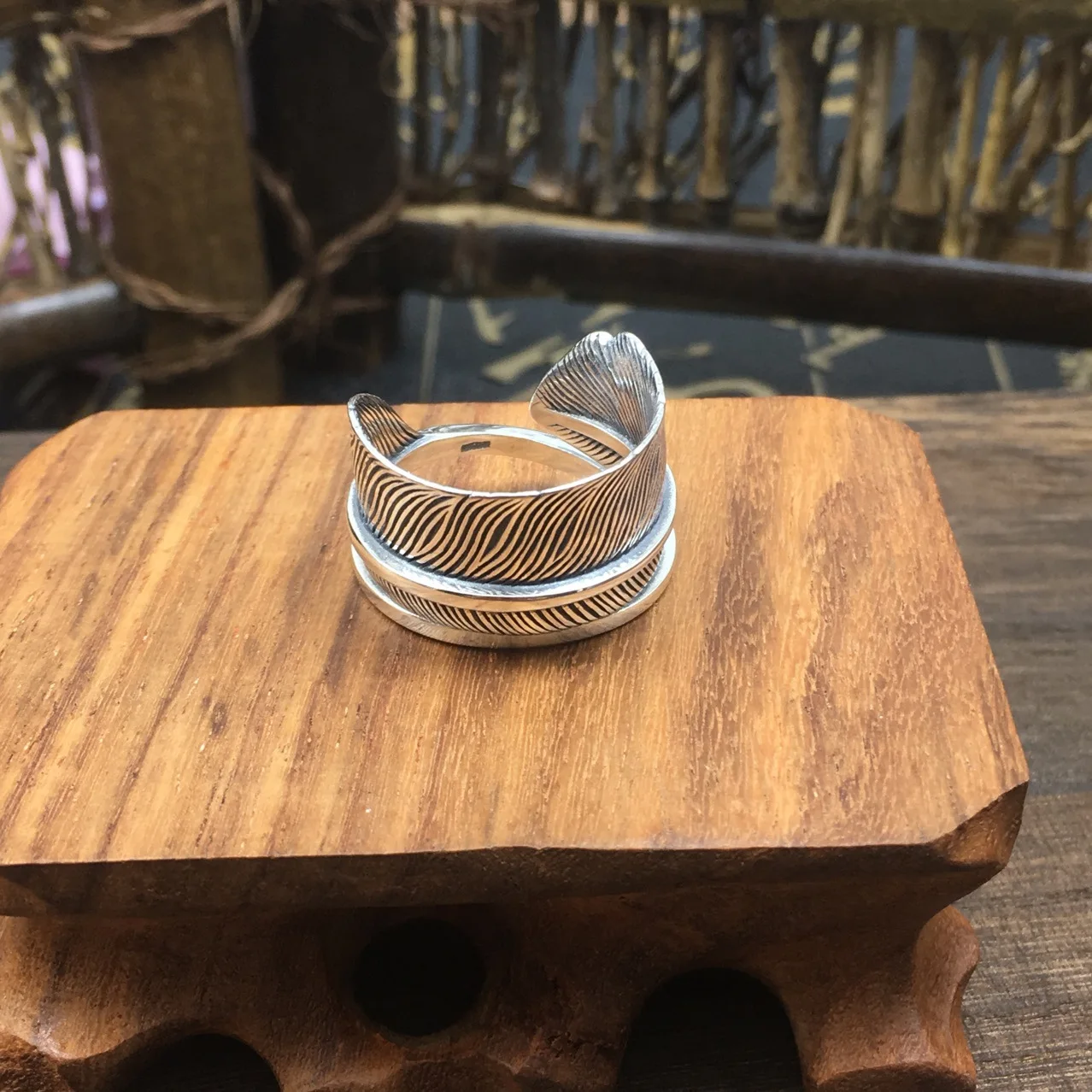 

Кольцо мужское из серебра 925 пробы, с перьями