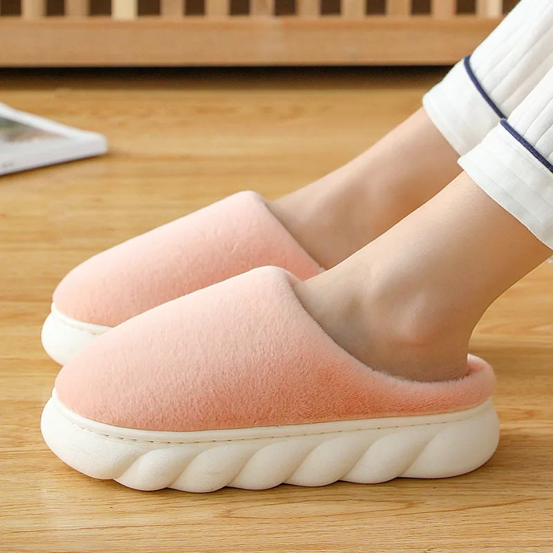 Winter Cotton Slippers Women Design Non-Slip Furry Warm Ladies' Slides Indoor Fluffy Soft Plush Unisex Memory Foam Platform Shoe
