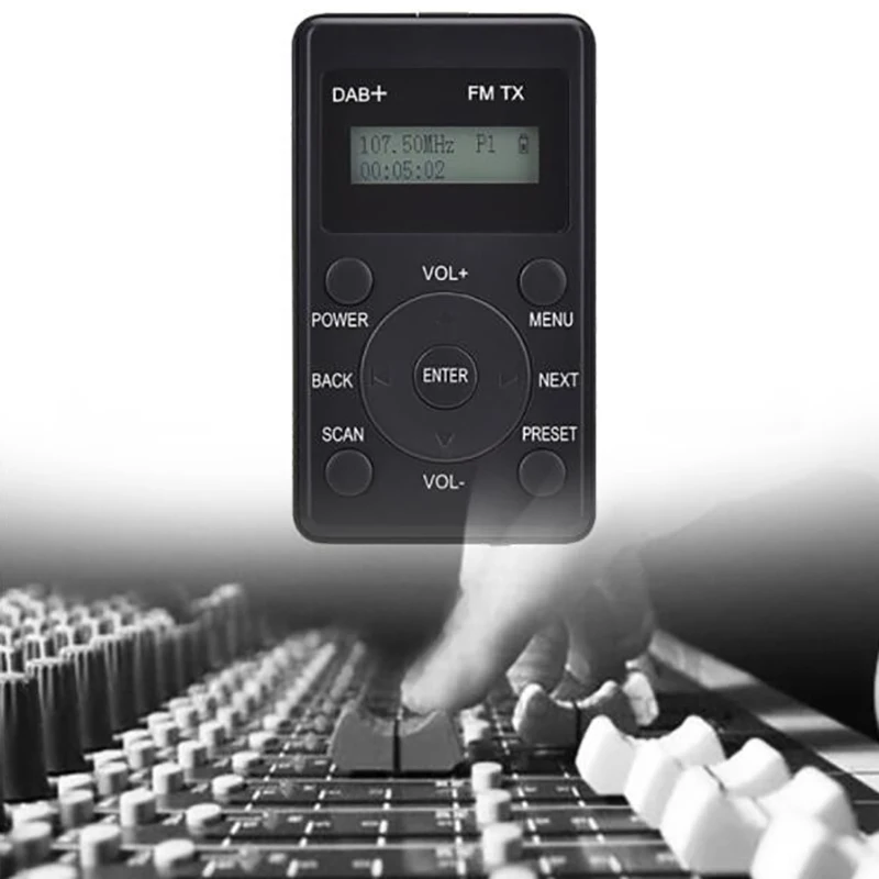 Портативный мини-приемник DAB для автомобиля и FM-передатчик Плюс Цифровое Радио