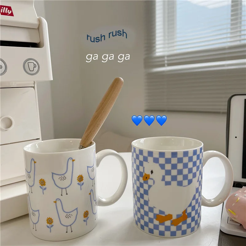 

Cream blue cup ceramic cartoon duck chick pretty girl heart cup milk cup breakfast cup creative cartoon cup of water