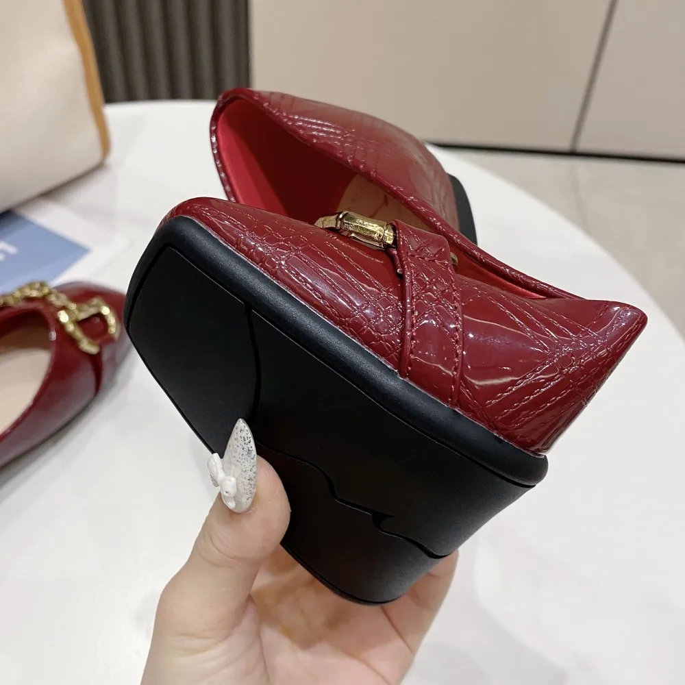 NEW Brand Women's Flat Shoes 2022 Metal Button PU Casual Loafers Comfortable Office Ladies Work Party Driving Single Shoes Red